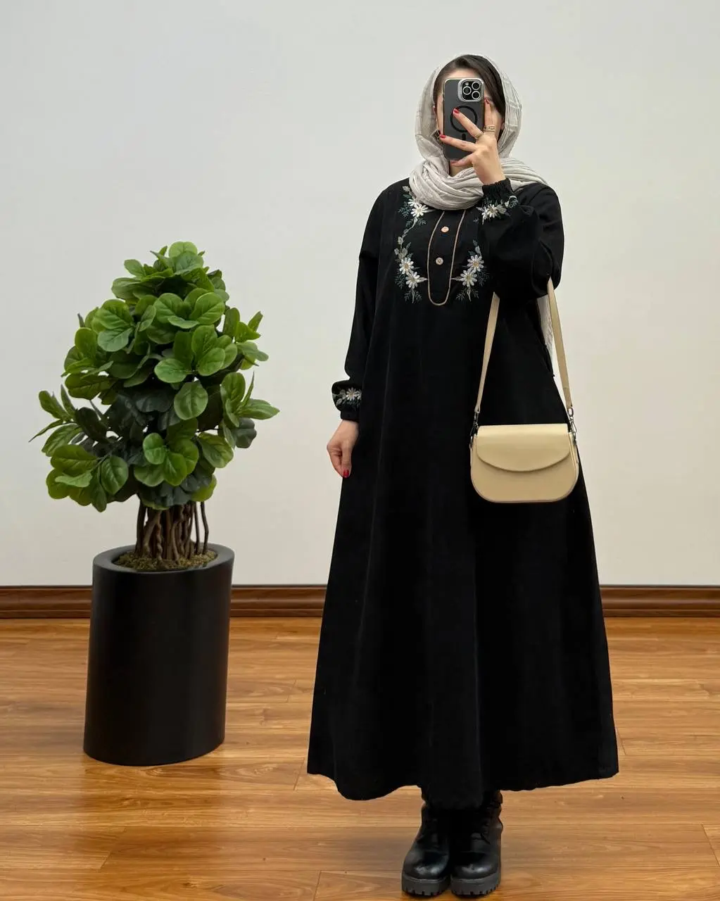 مانتو شهربانو کبریتی طرح گل